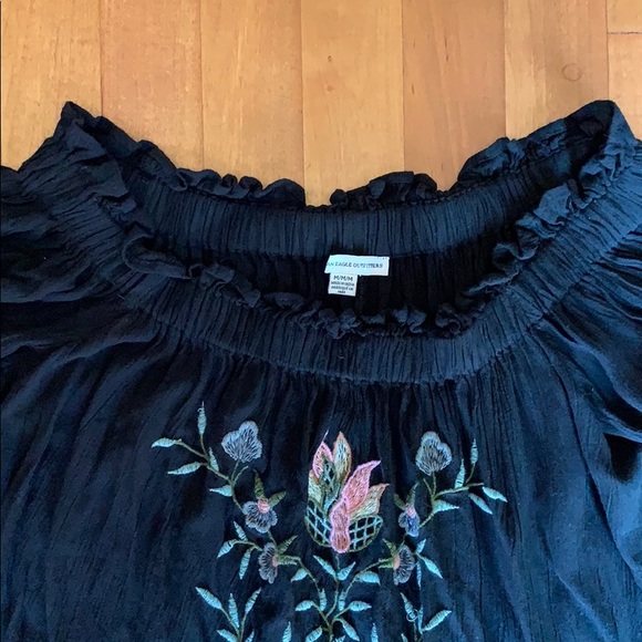 SOLD American Eagle Off-the-shoulder Top - Picture 4 of 5